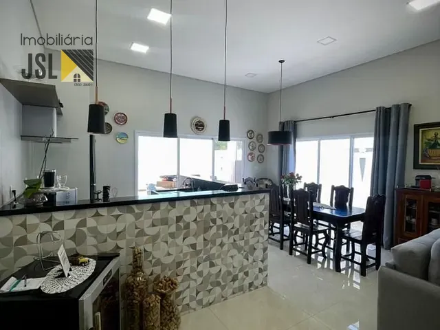 Casa com 300m² 3 quartos e 3 banheiros, à venda, no bairro Condomínio Terras do Vale em Caçapava