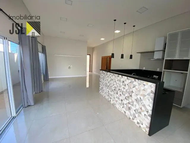 Casa com 300m² 3 quartos e 3 banheiros, à venda ou para alugar, no bairro Bairro do Grama em Caçapava