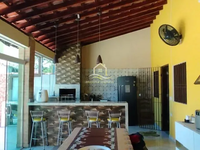 Casa com 400m² 3 quartos e 3 banheiros, à venda, no bairro Boraceia em Bertioga