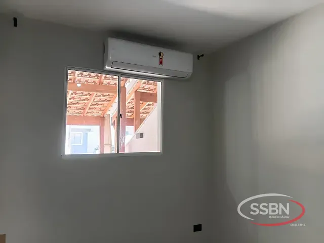 Casa 2 quartos e 1 banheiro, para alugar, no bairro Jardim da Alvorada em Nova Odessa