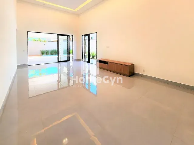 Casa com 450m² 4 quartos e 6 banheiros, para alugar, no bairro Residencial Goiânia Golfe Clube em Goiânia