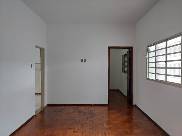 Foto do Casa - Casa com 3 dormitórios para alugar, 131 m² por R$ 1.200,00/mês - Mercês - Uberaba/MG | ZUCATO IMOBILIARIA LTDA