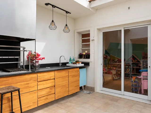 Casa 3 quartos e 4 banheiros, à venda, no bairro Campo Belo em São Paulo