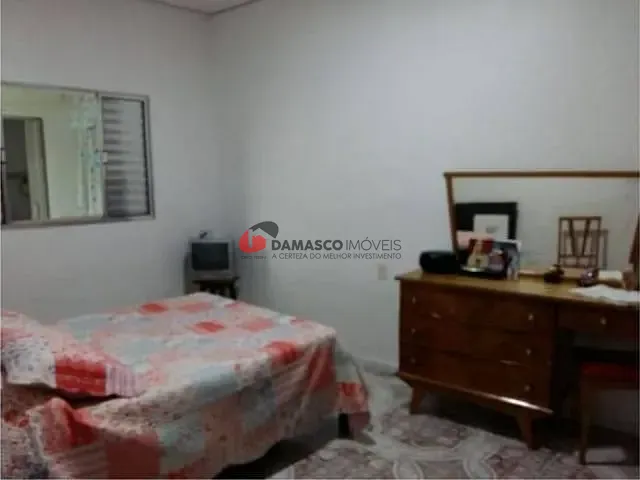 Casa com 111m² 2 quartos e 1 banheiro, à venda, no bairro São José em São Caetano do Sul