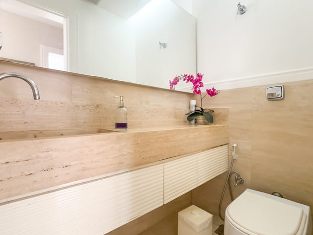 Casa com 930m² 5 quartos e 9 banheiros, à venda, no bairro Barra da Tijuca em Rio de Janeiro