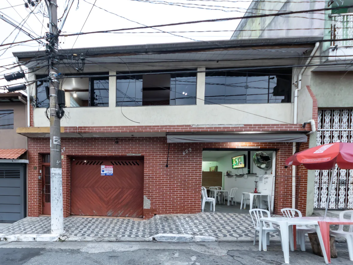 Casa para venda em Jardim Nosso Lar com 4 quartos, sendo 2 suítes, 250m²