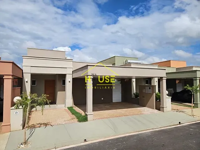Casa com 200m² 2 quartos e 3 banheiros, para alugar, no bairro Centro em Bady Bassitt