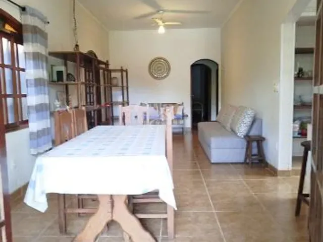 Casa com 450m² 4 quartos e 3 banheiros, à venda, no bairro Boraceia em Bertioga