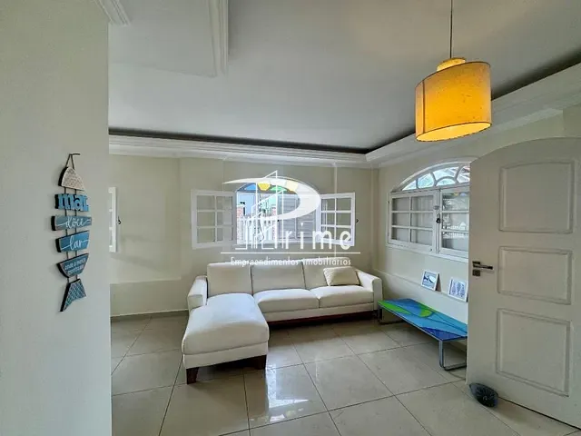 Casa com 360m² 4 quartos e 4 banheiros, para alugar, no bairro Boqueirão em Saquarema