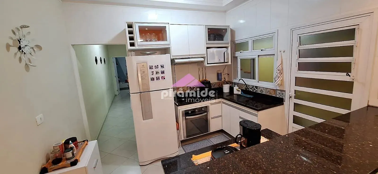 Casa, 4 quartos, 240 m² - Foto 6