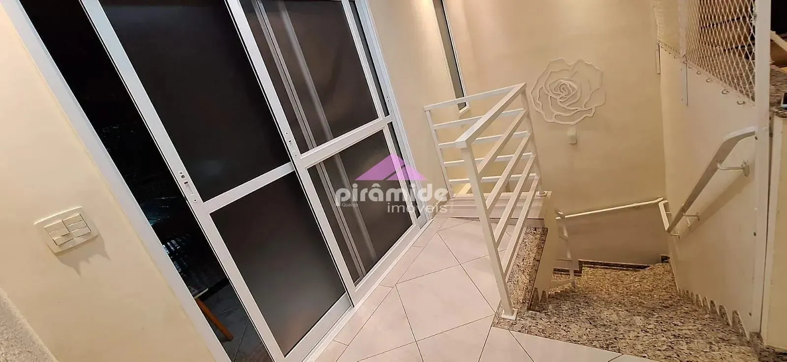 Casa, 4 quartos, 240 m² - Foto 9