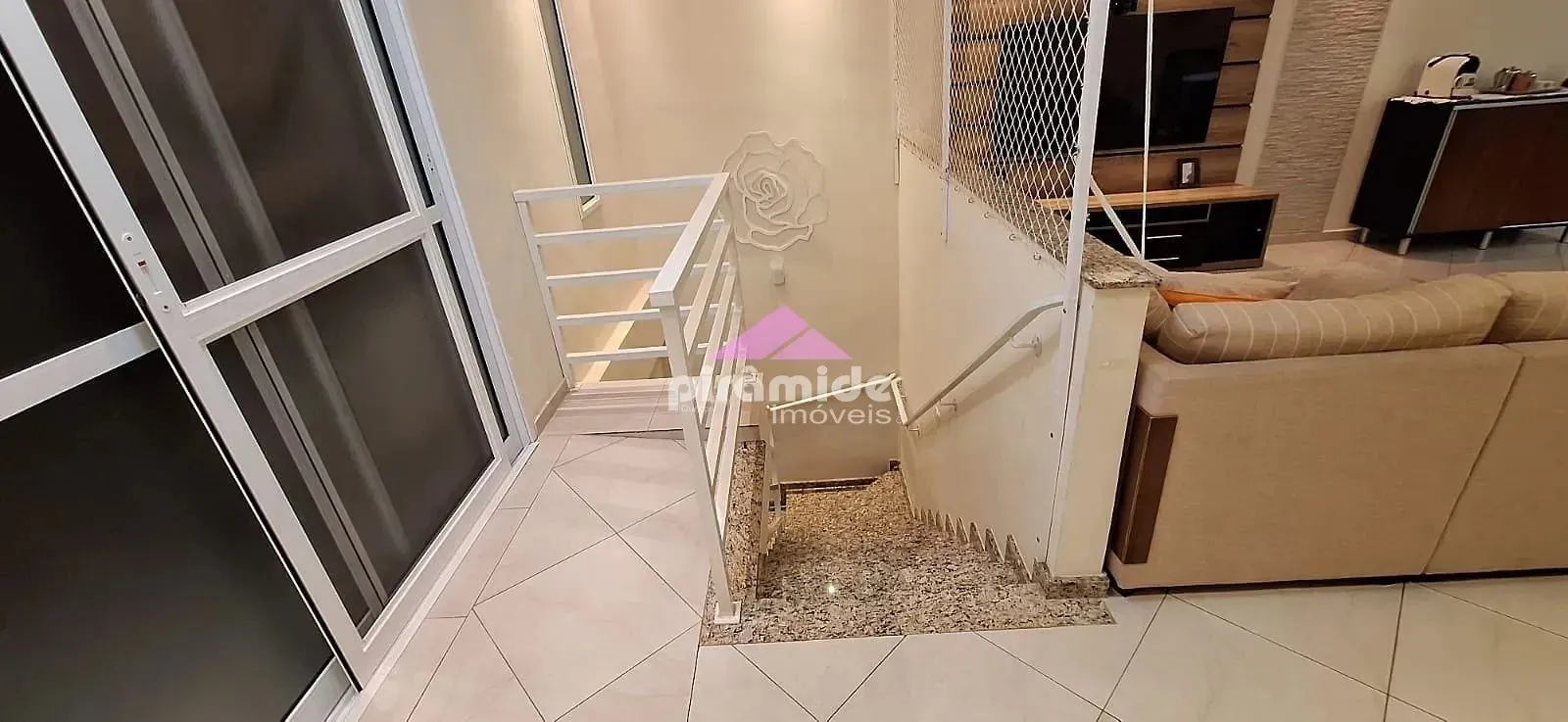 Casa, 4 quartos, 240 m² - Foto 13