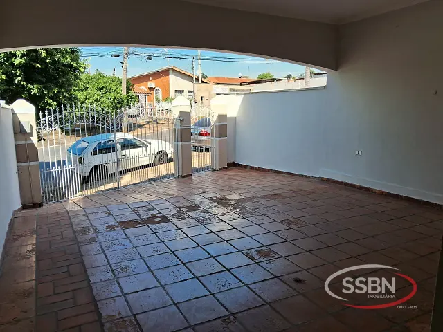 Casa 3 quartos e 1 banheiro, para alugar, no bairro Jardim Santa Rosa em Nova Odessa