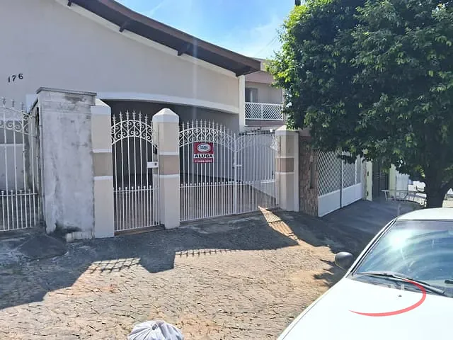 Casa 3 quartos e 1 banheiro, para alugar, no bairro Jardim Santa Rosa em Nova Odessa