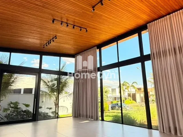 Casa com 1250m² 4 quartos e 5 banheiros, para alugar, no bairro Residencial Goiânia Golfe Clube em Goiânia