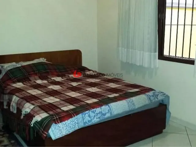 Casa com 210m² 3 quartos e 2 banheiros, à venda, no bairro Parque das Nações em Santo André