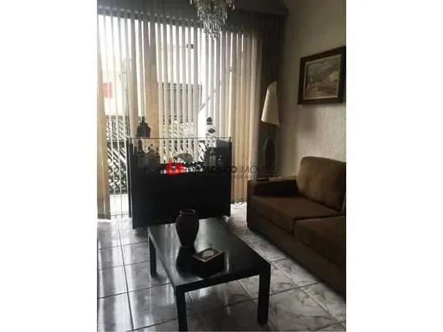 Casa com 250m² 3 quartos e 2 banheiros, à venda, no bairro Santa Maria em São Caetano do Sul