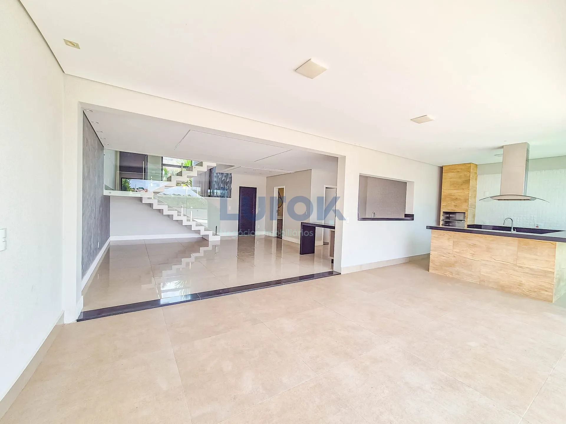 Casa, 3 quartos, 245 m² - Foto 23