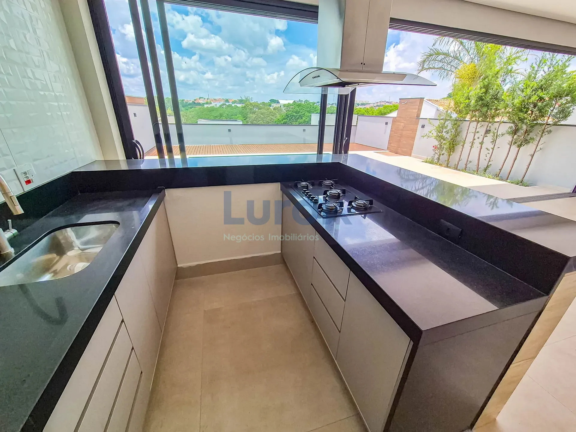 Casa, 3 quartos, 245 m² - Foto 29