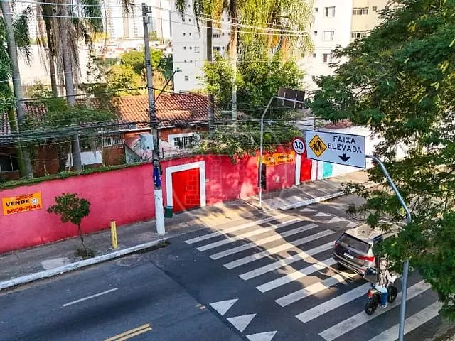 Casa com 1253m², à venda ou para alugar, no bairro Vila Sofia em São Paulo
