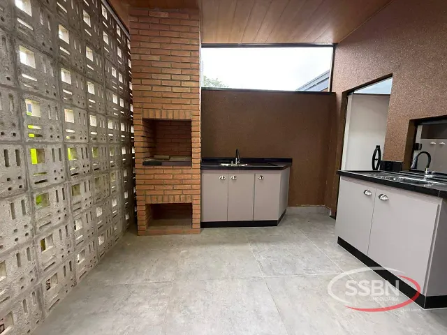 Casa 2 quartos e 1 banheiro, à venda, no bairro Parque Fabrício em Nova Odessa