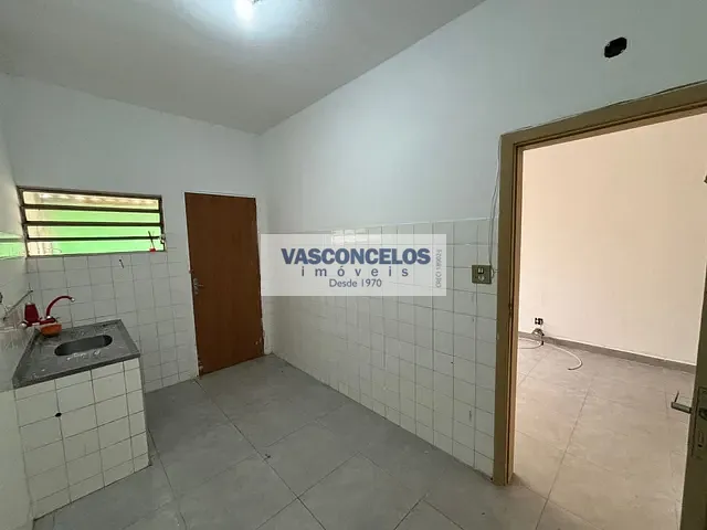 Casa com 65m² 2 quartos e 1 banheiro, para alugar, no bairro Jardim Bela Vista em São José dos Campos