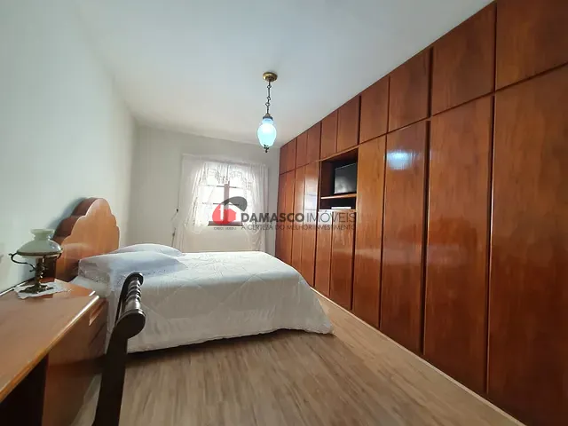 Casa com 330m² 2 quartos e 2 banheiros, à venda, no bairro Osvaldo Cruz em São Caetano do Sul