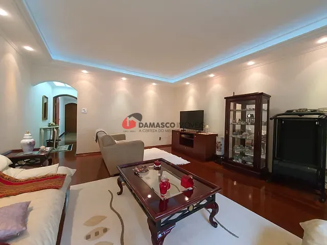 Casa com 330m² 2 quartos e 2 banheiros, à venda, no bairro Osvaldo Cruz em São Caetano do Sul
