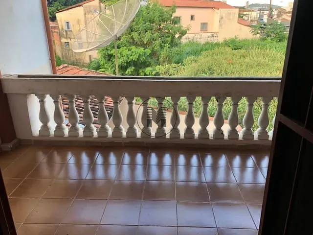 Casa à venda, no bairro Campo do Galvão em Guaratinguetá