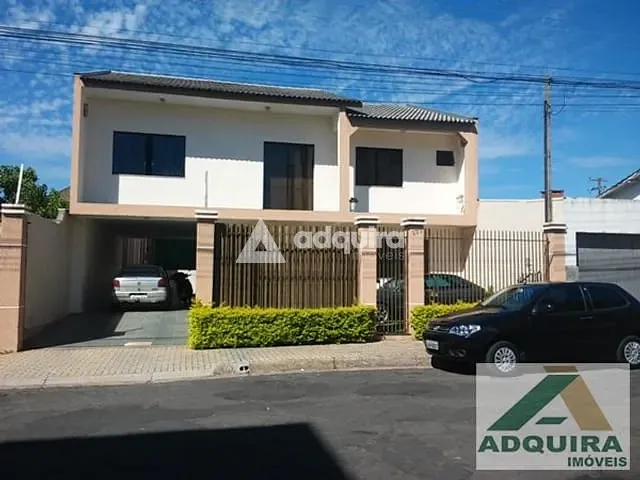 Casa com 520m² 5 quartos e 6 banheiros, à venda, no bairro Centro em Ponta Grossa
