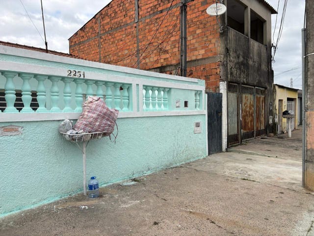 Casa com 200m² 3 quartos e 1 banheiro, para alugar, no bairro Jardim Florence em Campinas