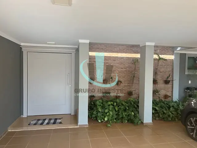 Casa com 1200m² 6 quartos e 10 banheiros, à venda, no bairro Jardim Residencial Quinta dos Oitis em Araraquara