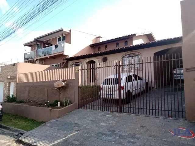 Casa com 420m² 4 quartos e 3 banheiros, à venda, no bairro Rio Verde em Colombo