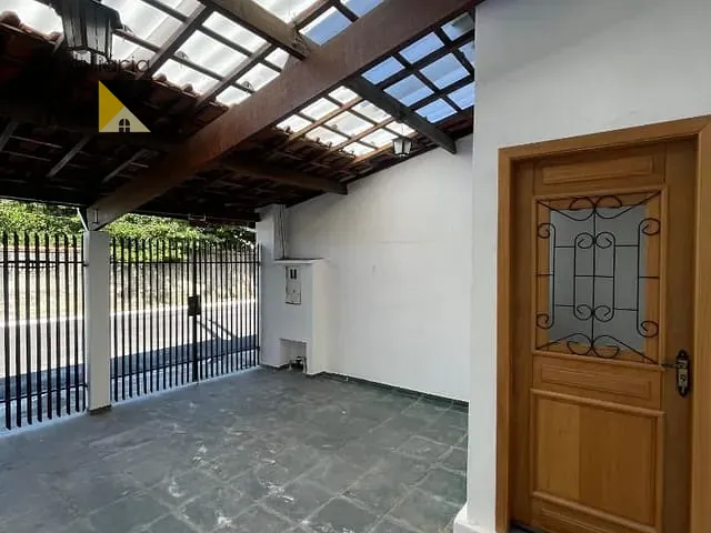 Casa com 137m² 2 quartos e 2 banheiros, à venda, no bairro Vila Naly em Caçapava