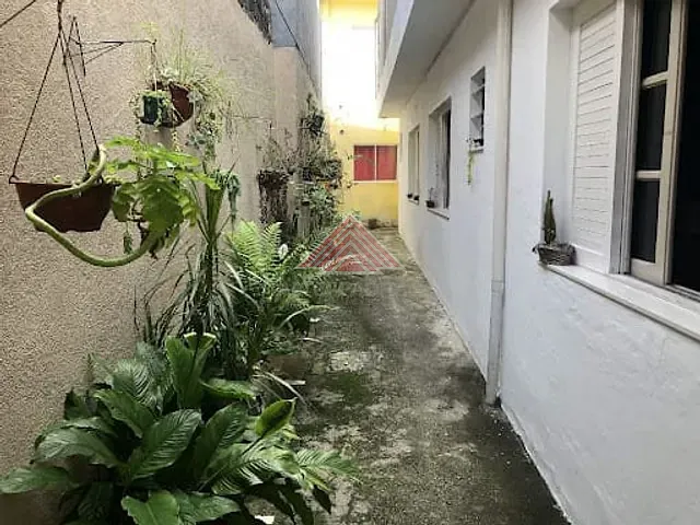 Casa com 305m² 3 quartos e 2 banheiros, à venda, no bairro Jardim Pedroso em Mauá