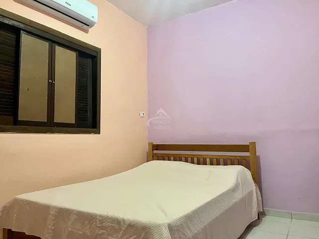 Casa com 400m² 4 quartos e 2 banheiros, à venda, no bairro Boraceia em Bertioga