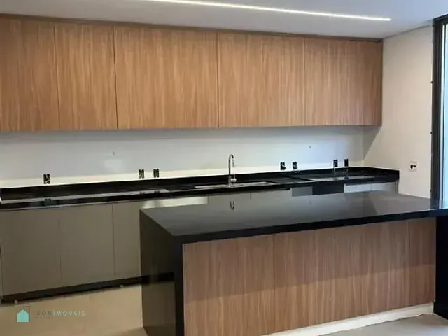 Casa com 560m² 4 quartos e 7 banheiros, à venda, no bairro Alphaville 01 em Barueri
