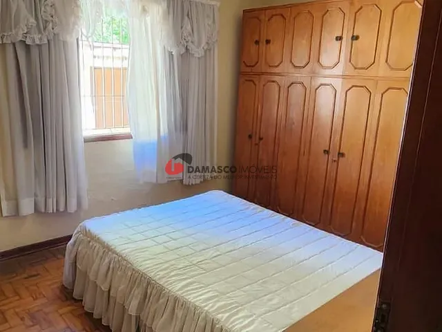 Casa 3 quartos e 1 banheiro, à venda, no bairro Olímpico em São Caetano do Sul