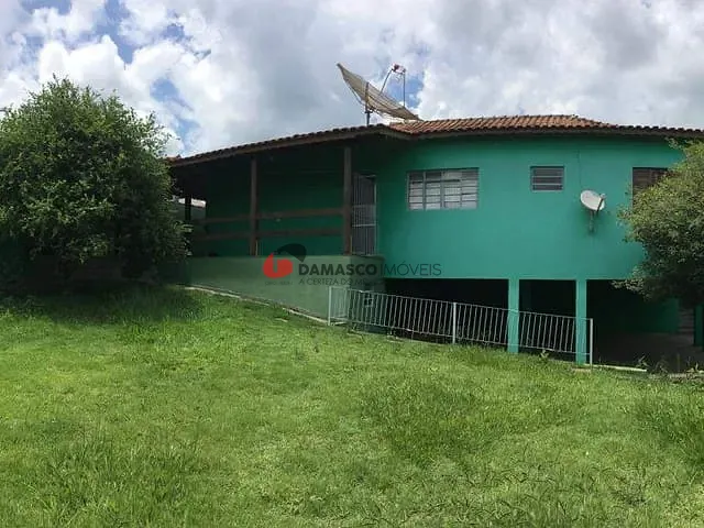 Casa 3 quartos e 2 banheiros, à venda, no bairro Jardim Albertina em Pinhalzinho