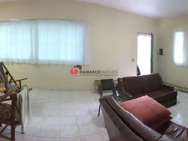 Casa 3 quartos e 2 banheiros, à venda, no bairro Jardim Albertina em Pinhalzinho