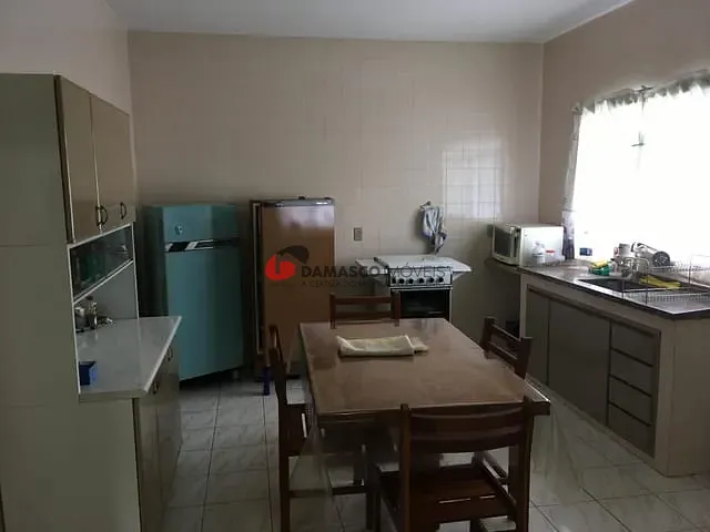 Casa 3 quartos e 2 banheiros, à venda, no bairro Jardim Albertina em Pinhalzinho