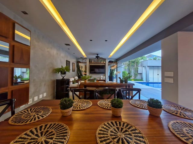 Casa 5 quartos e 8 banheiros, à venda, no bairro Barra da Tijuca em Rio de Janeiro