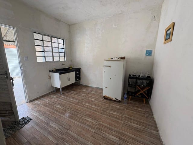 Casa 1 quarto e 1 banheiro, para alugar, no bairro Jardim Florence em Campinas