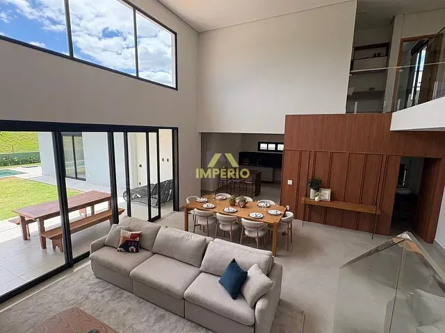 Casa com 555m² 4 quartos e 5 banheiros, à venda, no bairro Portal dos Bandeirantes Salto em Salto