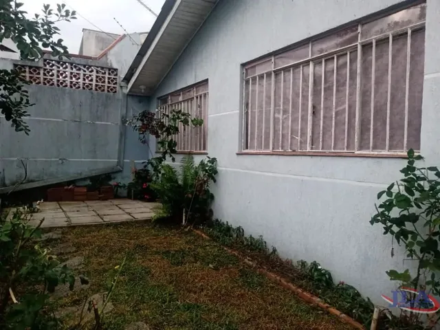 Casa com 200m² 4 quartos e 2 banheiros, para alugar, no bairro Barreirinha em Curitiba