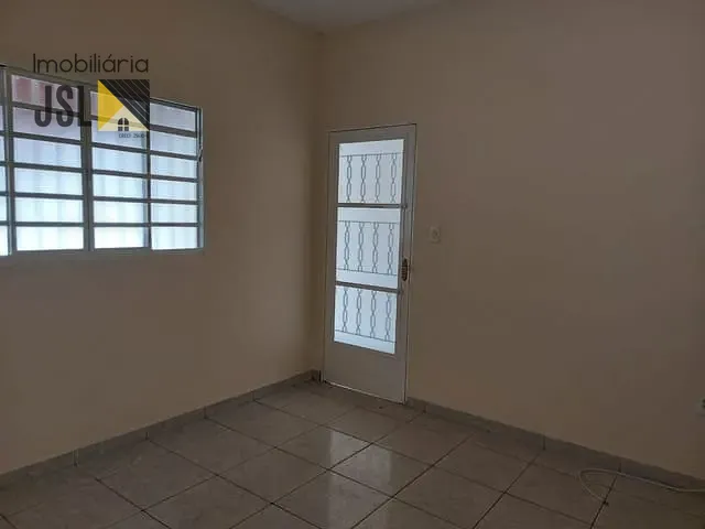 Casa com 125m² 3 quartos e 1 banheiro, à venda, no bairro Jardim Primavera em Caçapava