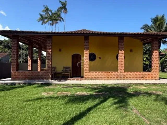 Casa com 1000m² 4 quartos e 4 banheiros, à venda, no bairro Boraceia em Bertioga