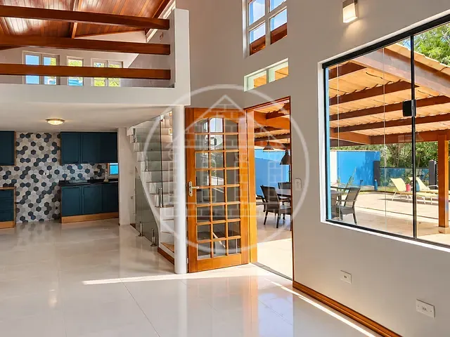Casa com 800m² 3 quartos e 2 banheiros, à venda, no bairro Fazenda da Ilha em Embu-Guaçu
