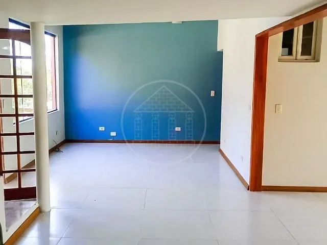 Casa com 800m² 3 quartos e 2 banheiros, à venda, no bairro Fazenda da Ilha em Embu-Guaçu