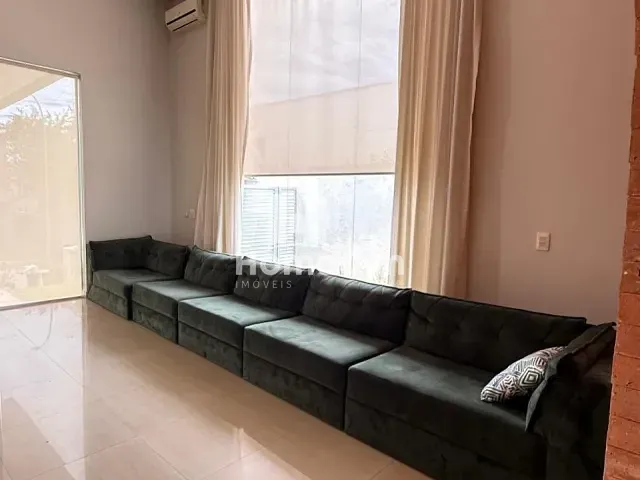 Casa com 450m² 3 quartos e 5 banheiros, para alugar, no bairro Alphaville Flamboyant Residencial Araguaia em Goiânia